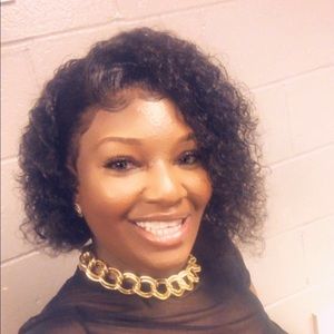 Meet your Posher, Rosalyn